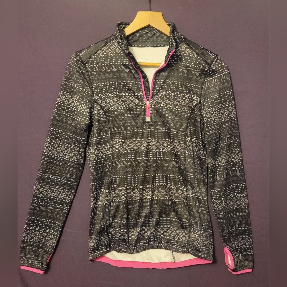 Marika Tek Womens Performance Wear 1/4 Zip Pullover. Size M